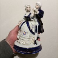 Рядка Винтаж кобалтово синя танцуваща двойка от от викториански/колониален порцелан , снимка 9 - Статуетки - 45180981