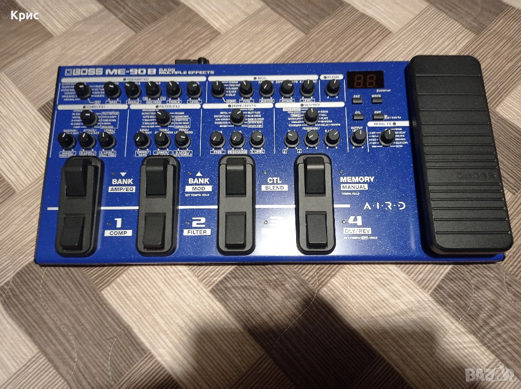 Продавам нов процесор за бас китара BOSS ME-90 B, снимка 1