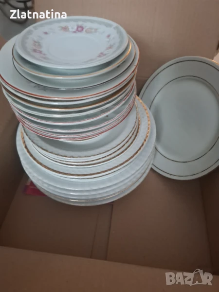 Много порцеланови български чинии !, снимка 1