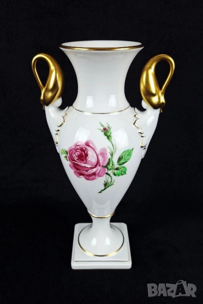 Изящна порцеланова ваза с лебедови дръжки - Kaiser (Alka-Kunst) от 60те г, снимка 1