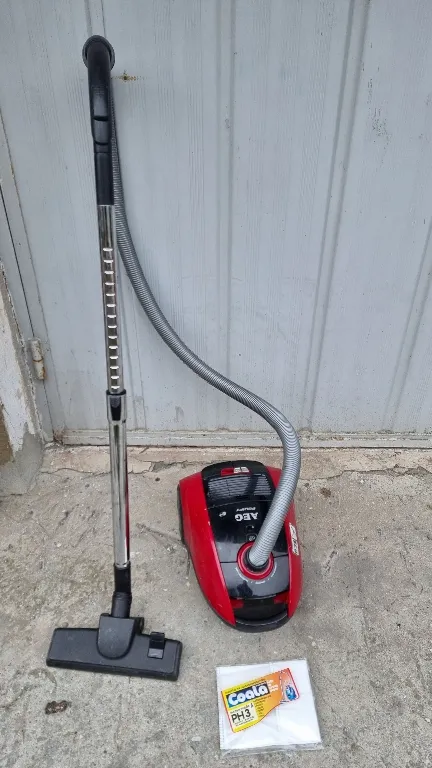 Прахосмукачка AEG EQUIPT 20+ в Прахосмукачки в Бургас