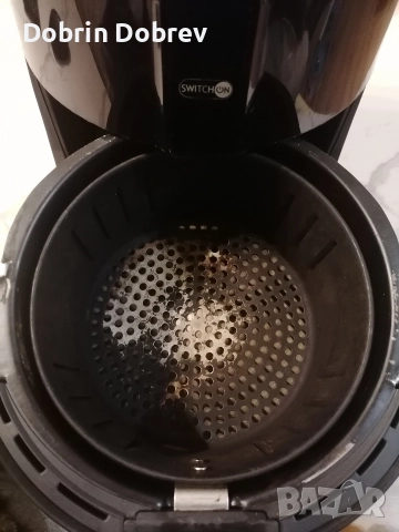 Фритюрник за горещ въздух SWITCH ON 2,4L , снимка 4 - Фритюрници - 52817306