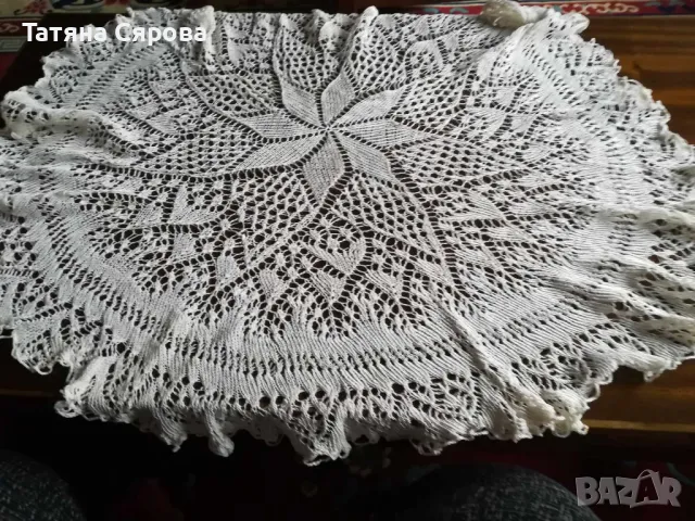 Кръгла плетена покривка