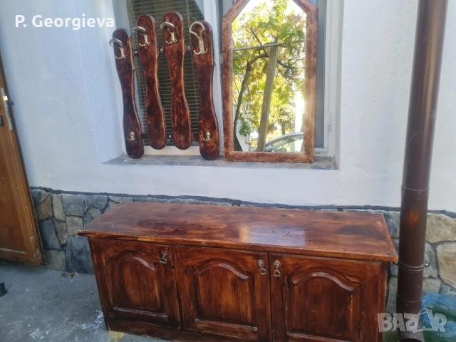 Портманто, закачалка и огледало |