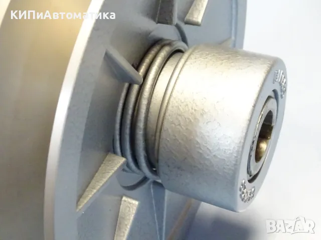 вариаторна шайба Berges F235SB variable tension pulley ф28mm, снимка 8 - Резервни части за машини - 46988522