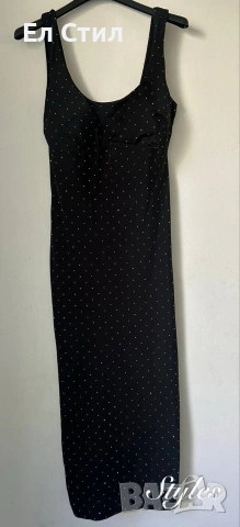 💎Миди дължина цялата обсипана с камъни отпред и отзад 💎Вградени подплънки 💎цепка в задната част, снимка 2 - Рокли - 54055497