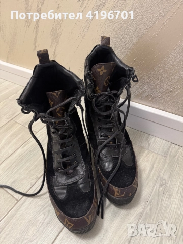 Обувки LV