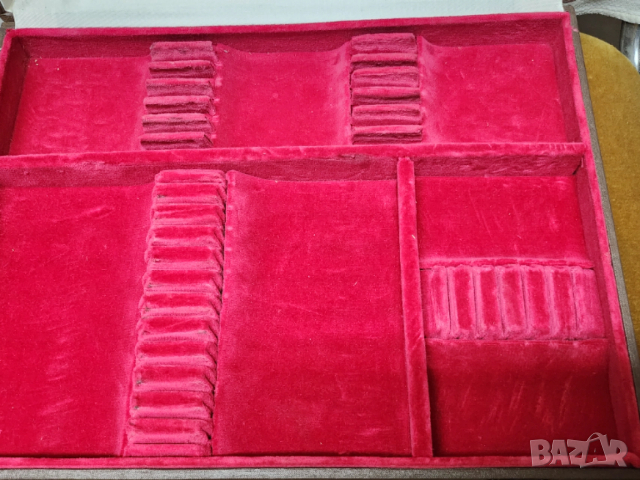 кутия за прибори, голяма, от СССР, тапицирана, снимка 2 - Други стоки за дома - 53424618