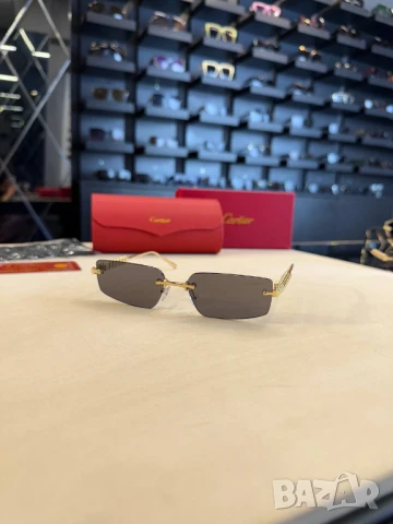 очила с черен обикновен калъф и ув защита cartier, снимка 5 - Слънчеви и диоптрични очила - 51410402