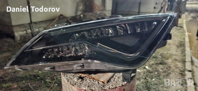 Продавам оригинални фарове за Seat Leon 5F генерация. Нямат никакви ко