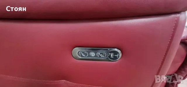 Червен кожен диван двойка с електрически релаксиращ механизъм, снимка 4 - Дивани и мека мебел - 50059015