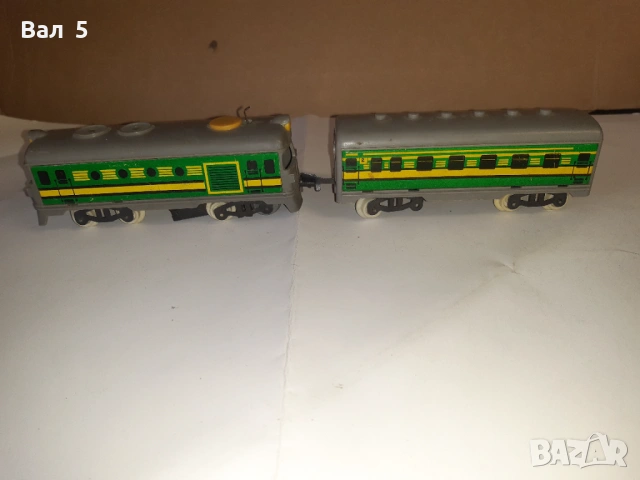 Стара механична играчка - влак , локомотив с вагон . Работи, снимка 4 - Антикварни и старинни предмети - 53665527