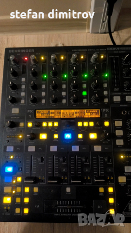 Behringer DDM4000 32-битов цифров DJ миксер , снимка 4 - Други - 53587695