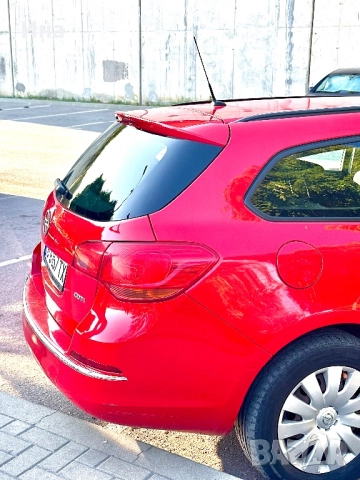 OPEL ASTRA J Sports Tourer комби 1.6 дизел CDTI 2015, снимка 5 - Автомобили и джипове - 52406942