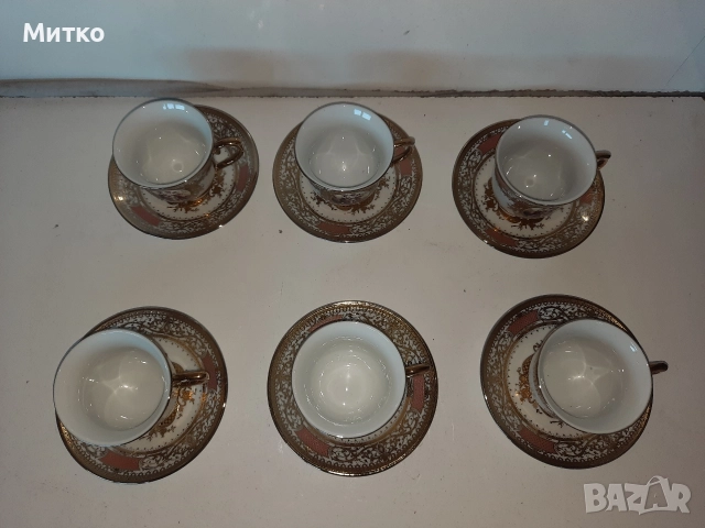 Луксозен сервиз за кафе от фин порцелан ръчно рисуван със златен кант, снимка 3 - Сервизи - 52868005