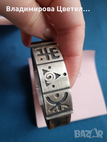 Часовник Esprit, кожена гривна със сребърни елементи на глаголица, единствена бройка!, снимка 4 - Мъжки - 53653415