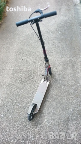 ТРОТИНЕТКА MID 9 + подарък защитна каска, снимка 5 - Скутери и тротинетки - 50180294