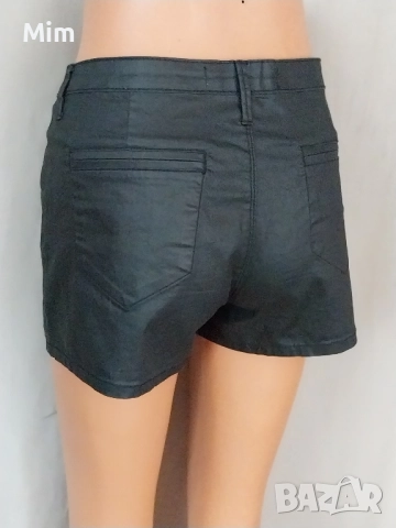 М Къси кожени, черни панталони, снимка 5 - Къси панталони и бермуди - 52419027