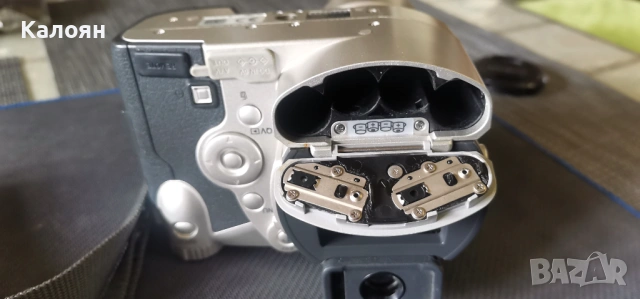 Minolta Konica DiMAGE 7i 5MP Digital Camera + Оригинална чанта, снимка 5 - Камери - 54027553