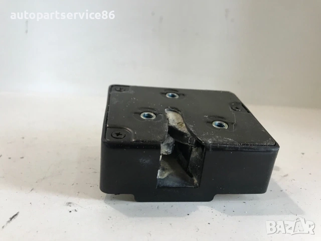 Брава на задния капак за KIA Carnival (2006–2011), снимка 3 - Части - 53218691