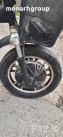 Електрическа триколка за възрастни + зарядно, снимка 10 - Инвалидни колички - 52085752