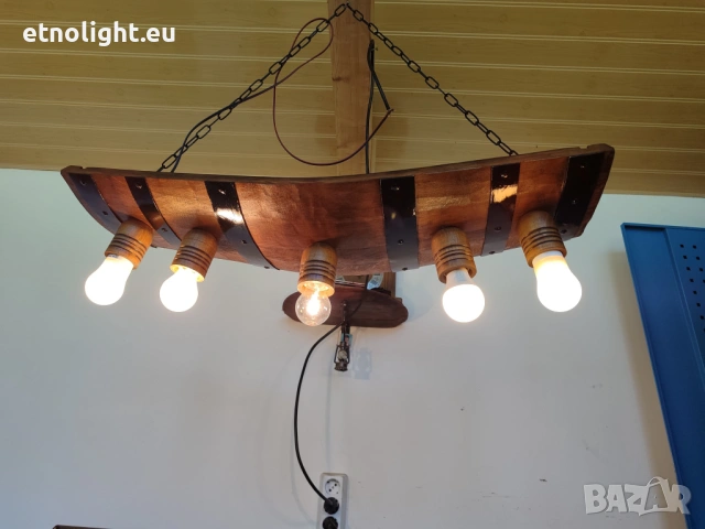 Полилеи от автентични рестарирани бъчви с ръчно изработени дървени чашки, снимка 9 - Полилеи - 48942453