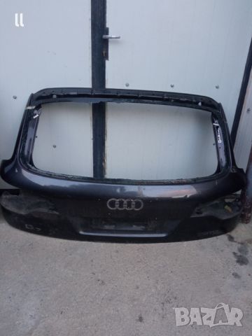 Заден капак за Audi Q7 , снимка 1 - Части - 42897542