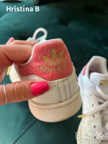 Бели кожени кецове Adidas с детайли в розово и златно, размер 36 2/3, снимка 3 - Кецове - 47131397