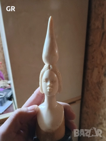 Статуетка, снимка 2 - Антикварни и старинни предмети - 52617460