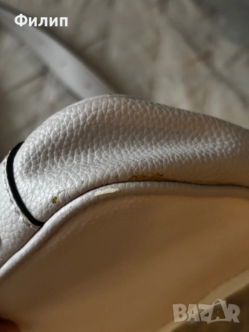 Чанти Guess, снимка 8 - Чанти - 53927483