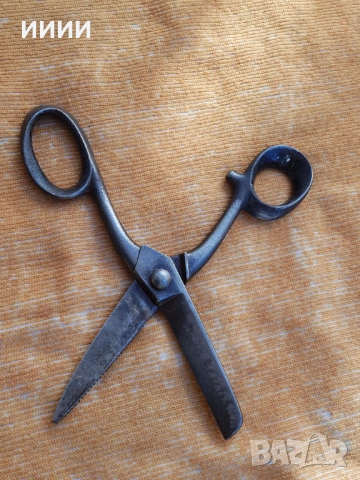 Кована ножица шивашка, снимка 2 - Антикварни и старинни предмети - 53840102