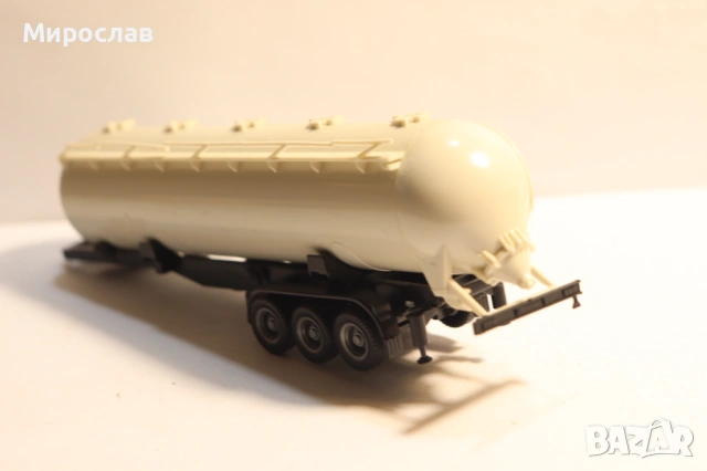 WIKING ? HERPA? H0 1/87 РЕМАРКЕ ЦИСТЕРНА КАМИОН МОДЕЛ ТИР, снимка 4 - Колекции - 53200759