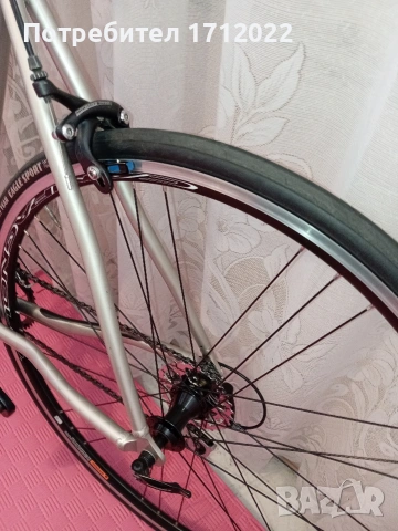 Шосеен велосипед Cannondale r700 Campagnolo, снимка 5 - Велосипеди - 54044781