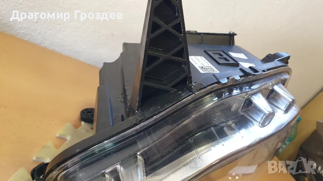 Оборудван десен фар с DRL за Renault Twingo III facelift / Рено Туинго (2019-2024), снимка 11 - Части - 51026696