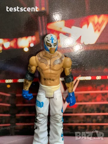 Екшън фигура WWE Rey Mysterio Рей Мистерио Basic White & Light Blue играчка Рей Мистерио, снимка 9 - Фигурки - 49511422