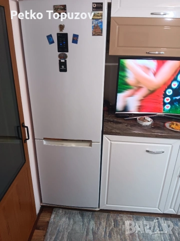 хладилник Самсунг , снимка 8 - Хладилници - 53921919