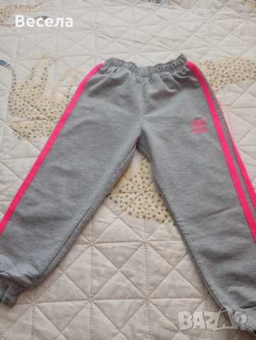 Спортен екип Adidas , снимка 2 - Детски анцузи и суичери - 52035691