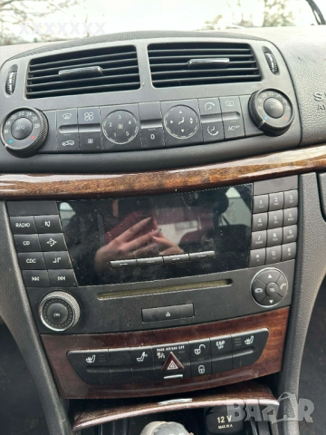 Mercedes E220-150 к.с, снимка 6 - Автомобили и джипове - 54045885