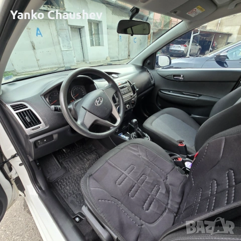Hyundai I20 1.2 бензин 08.2014 г. с нови гуми, снимка 12 - Автомобили и джипове - 53229781