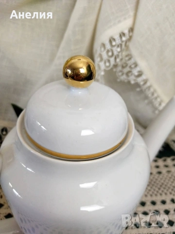 Чайник!
"MZ"  фабрика за порцелан Moritz Zdekauer 
Чехословакия, снимка 5 - Чаши - 54209432