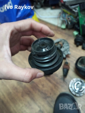 Капачка резервоар за Nissan , снимка 2 - Части - 53876233