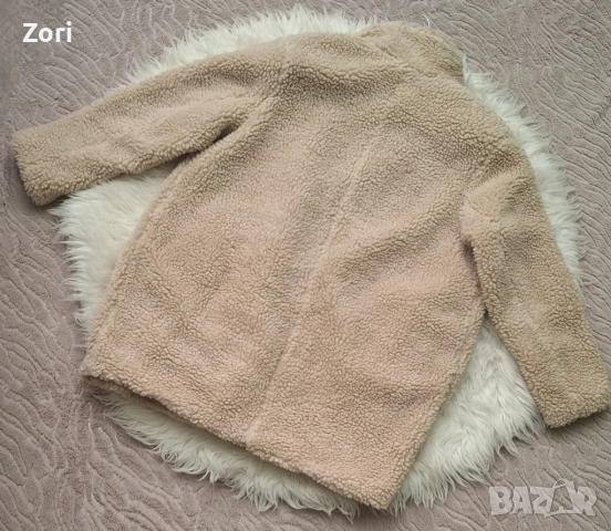 Пухкаво и топло палто в цвят екрю, снимка 5 - Палта, манта - 52231026