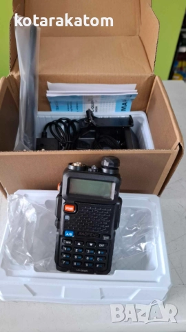 Baofeng UV 5R радио, уоки токи, станция, нови отлични
