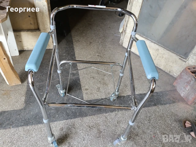 Сгъваем инвалиден стол за баня и тоалетна, снимка 3 - Тоалетни столове - 50647302