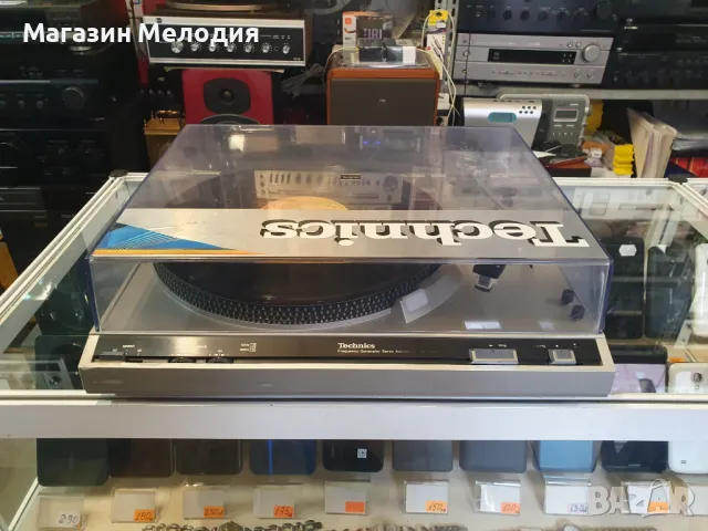 Грамофон Technics SL-220 В перфектно техническо и много добро визуално състояние., снимка 2 - Грамофони - 49310103