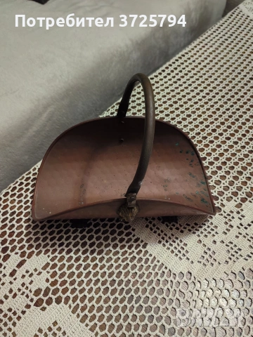 Медна кошница за дърва, снимка 2 - Антикварни и старинни предмети - 53375647