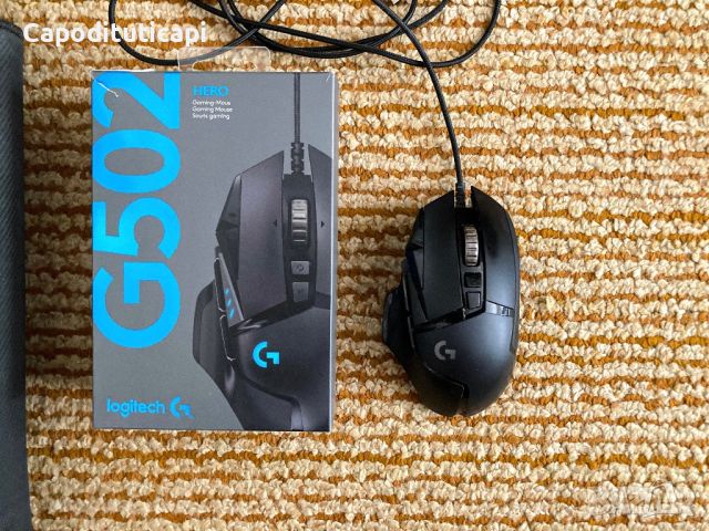 Logitech G502 + Mousepad , снимка 1 - Клавиатури и мишки - 45228186