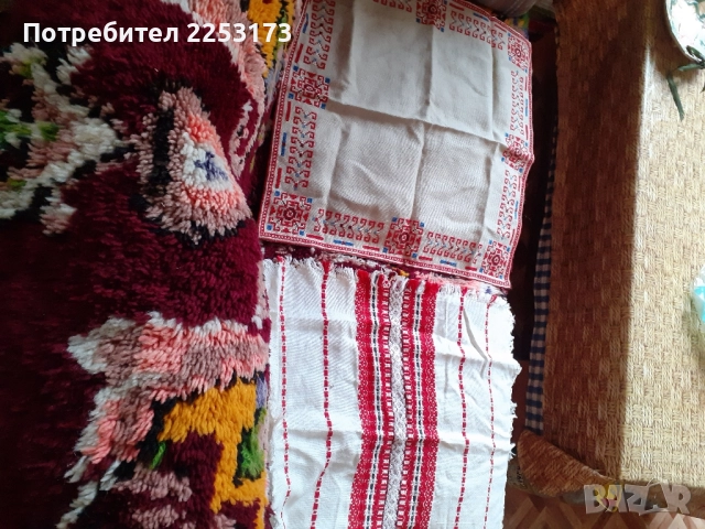 Бродирано битово каре върху панама, снимка 9 - Декорация за дома - 38999916