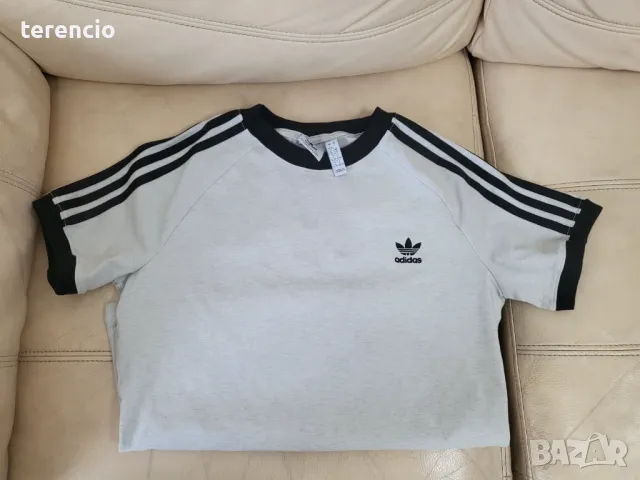 Дамска тениска Adidas, снимка 1 - Тениски - 47531078