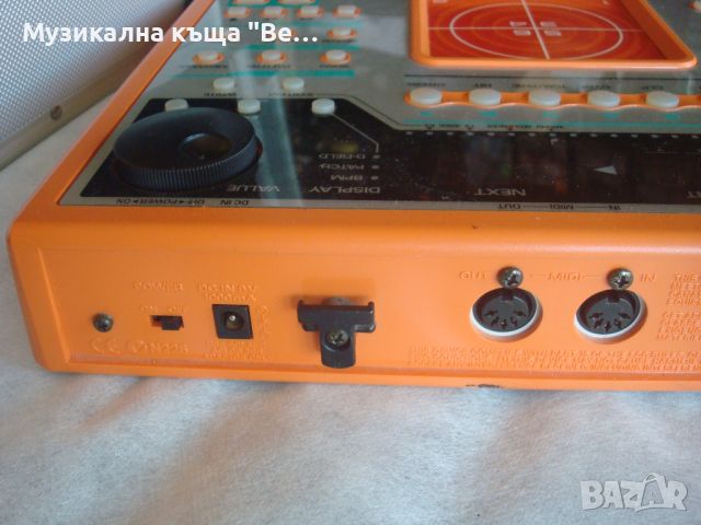 Дръм машина Roland D2 Groovebox, снимка 9 - Други - 46770100